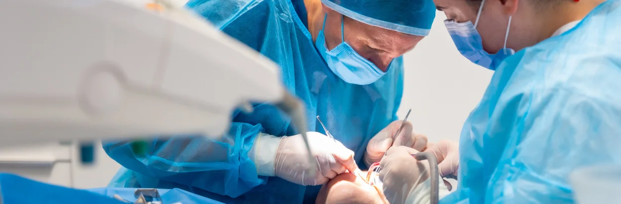Imagem ilustrativa - Oral Surgery and Implantology